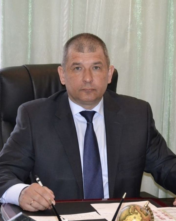 Поздравление главы района Айдара Салахова с Пасхой