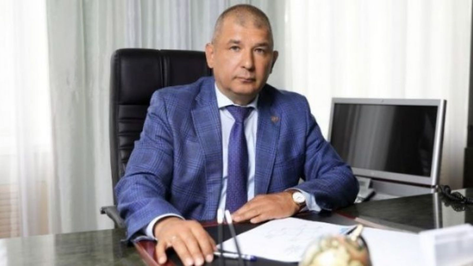 Поздравление главы района Айдара Салахова с Днем физкультурника