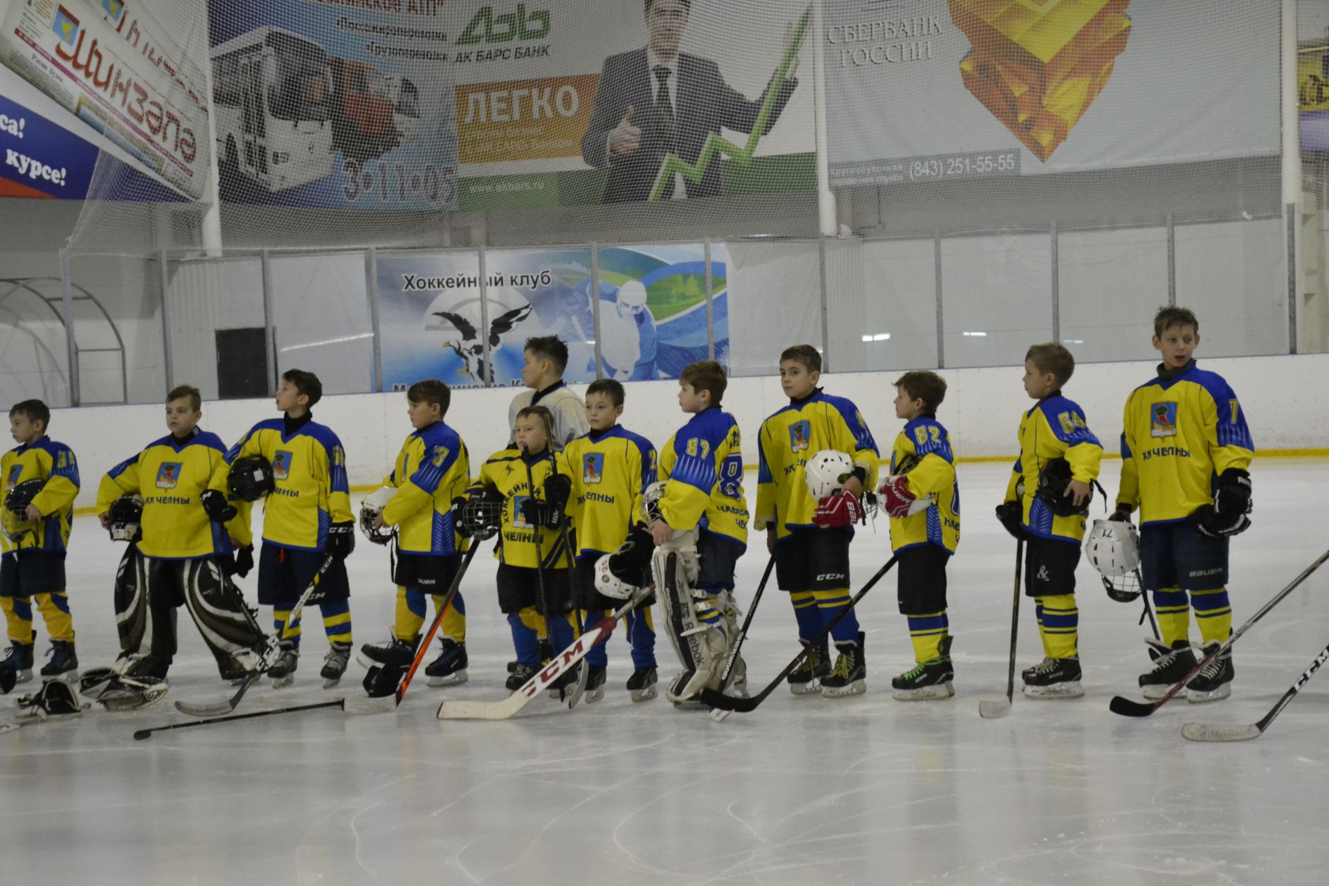 В Мензелинске открылся хоккейный турнир