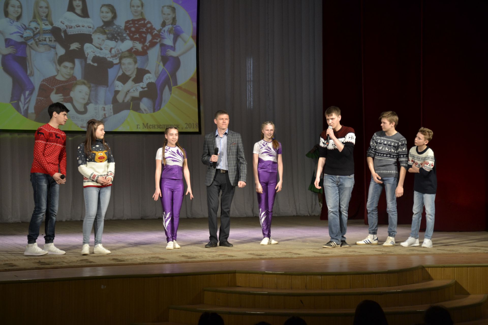 Мензелинские школьники показали свою веселость и находчивость в КВН