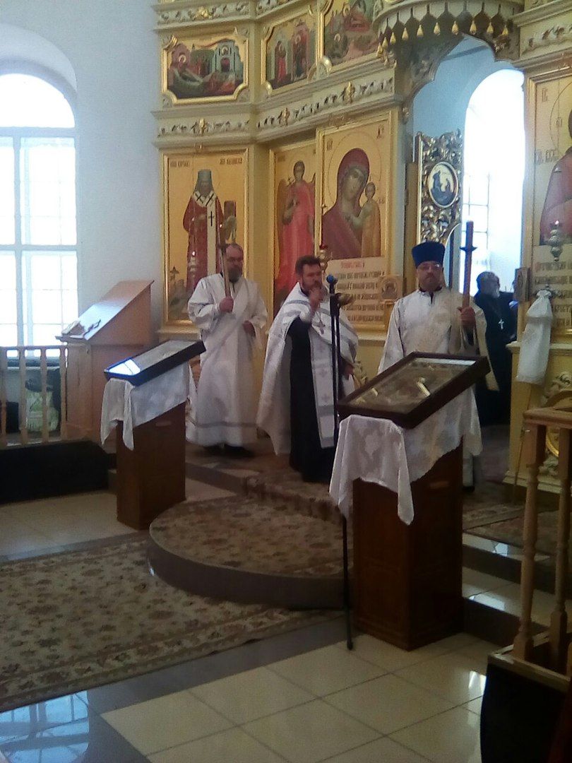 Митрополит Казанский и Татарстанский Феофан возглавил служение всенощного бдения в Мензелинске