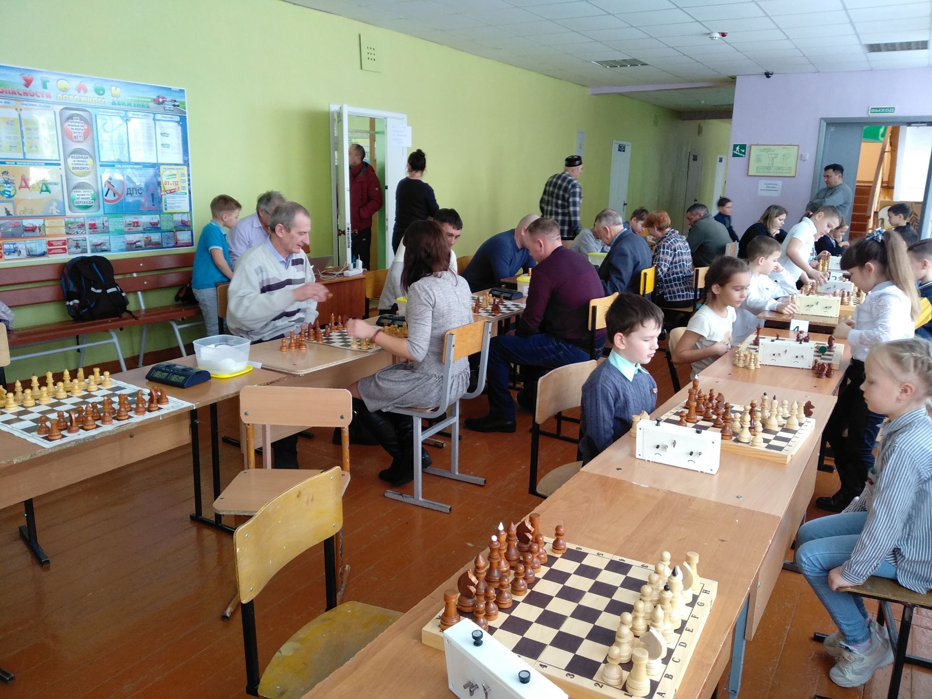 В Мензелинске стартовал очередной турнир по шахматам