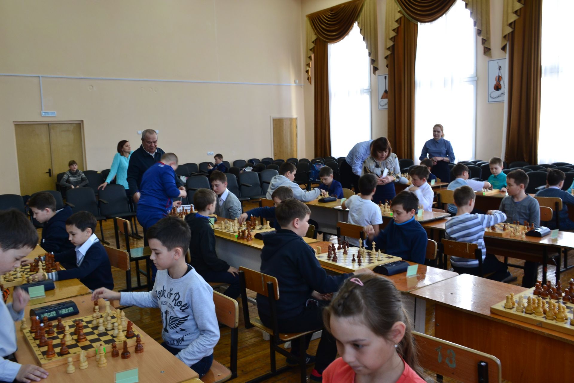 Ильфар Сафиуллин стал спонсором шахматного турнира в родной школе