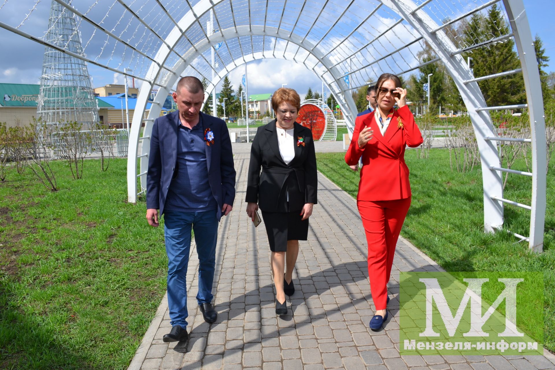 Депутат Госдумы РФ Альфия Когогина посетила парк имени Мусы Джалиля в Мензелинске
