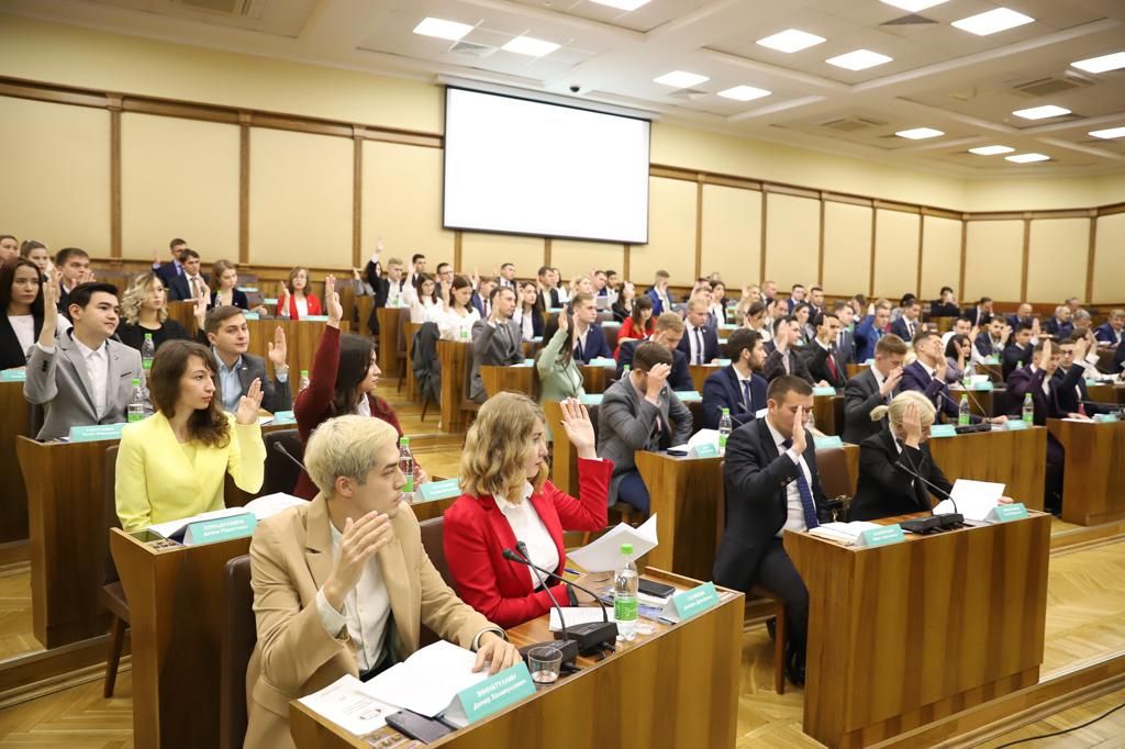 Светлана Шарипова приняла участие в заседании Молодежного парламента РТ