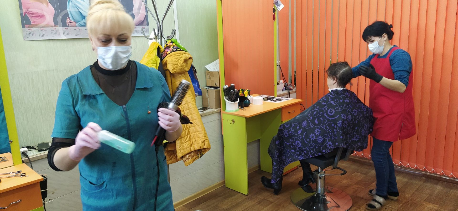 В Мензелинске начали работать парикмахерские