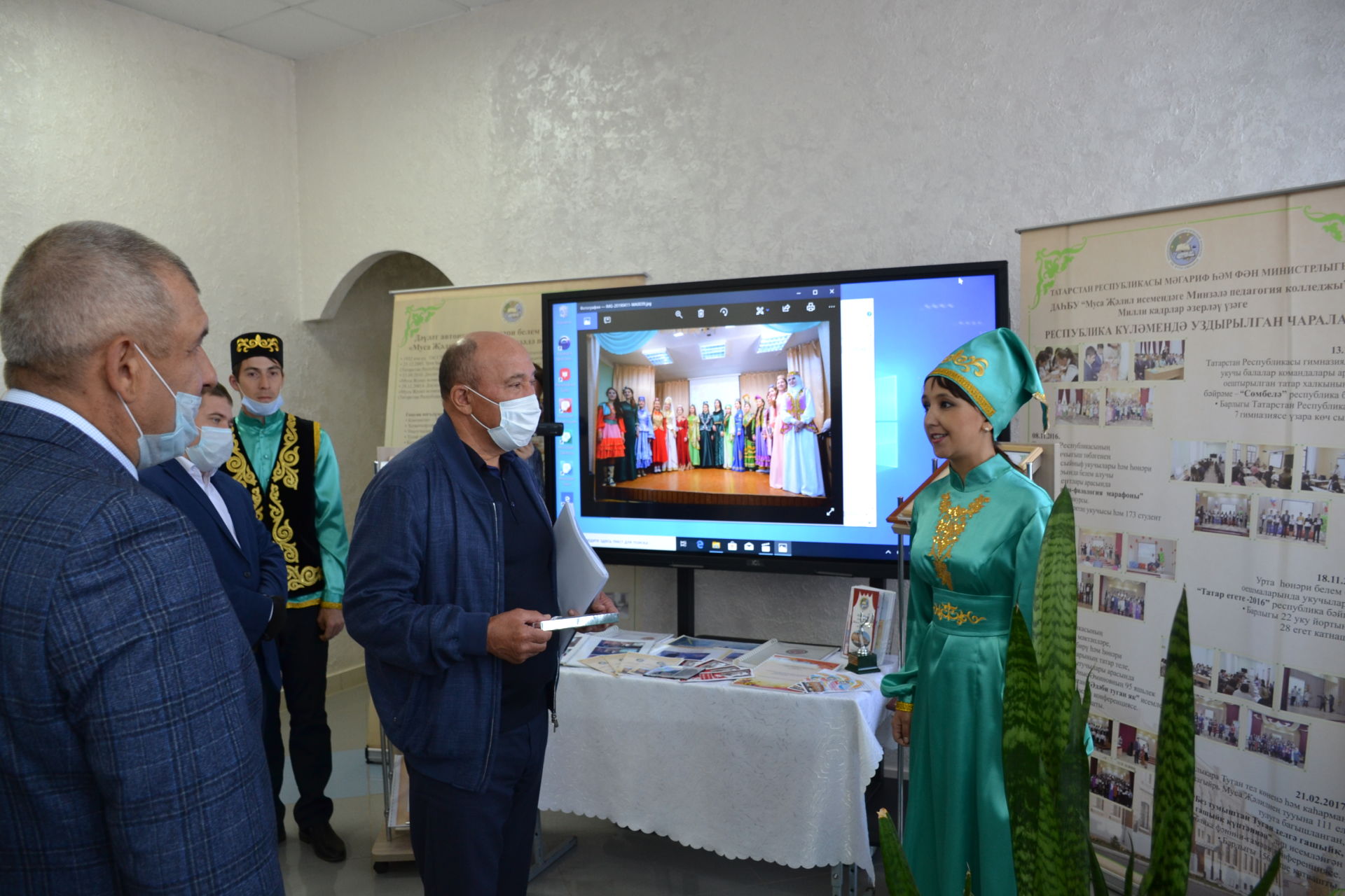 Марат Ахметов проанализировал состояние татарского языка в 6 районах Татарстана