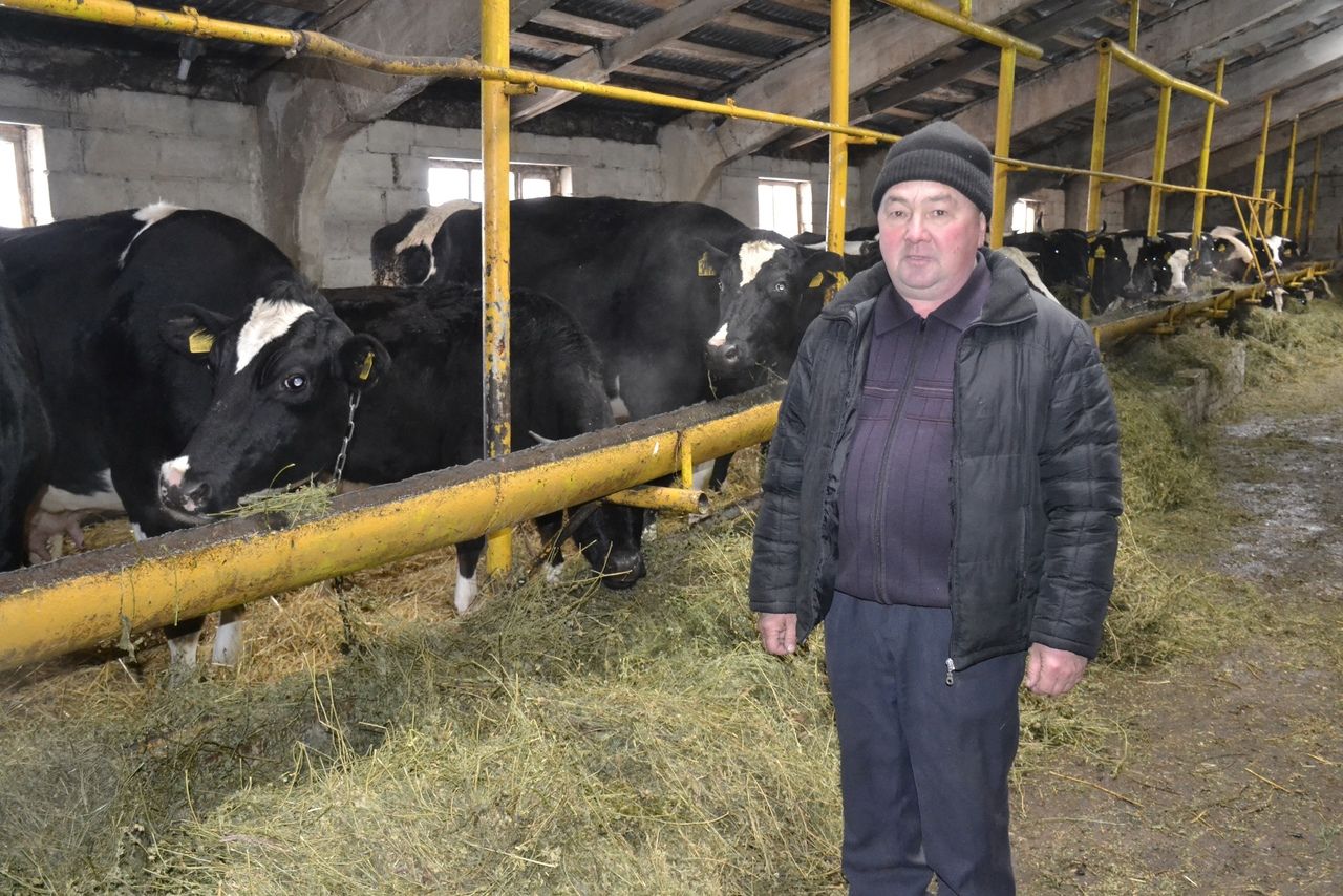 Глава Кузембетьевского сельского поселения Гульназ Вильданова вручила фермерам подарки