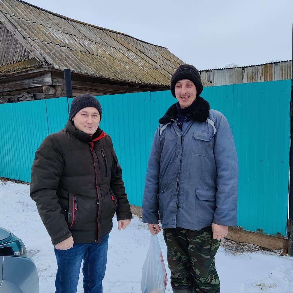 Депутаты Юшадинского поселения раздали подарки