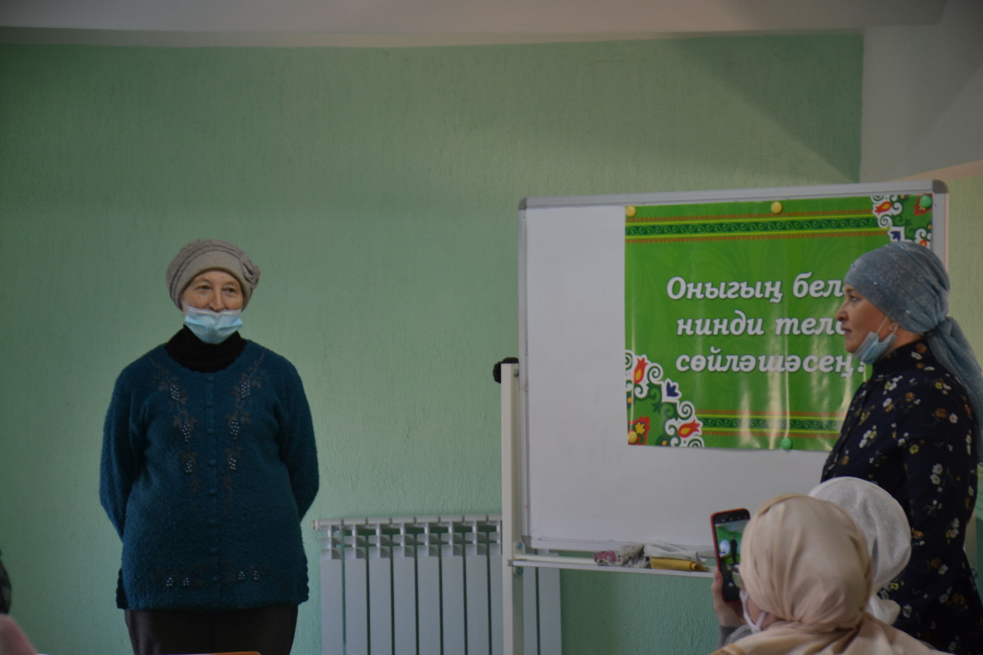 В Мензелинской мечети провели урок татарского языка для воспитателей детсада