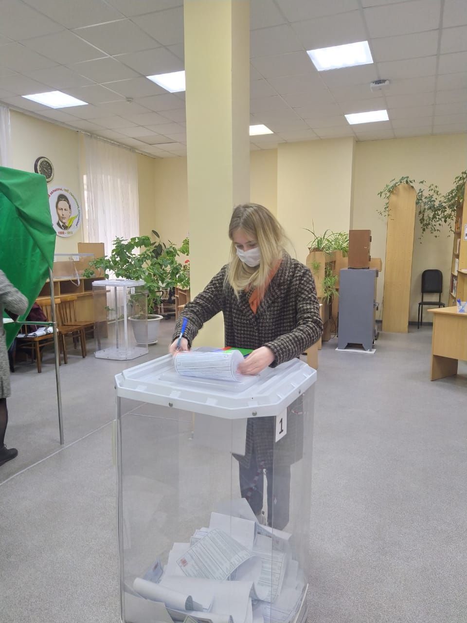 Элина Аблакова из Мензелинска впервые приняла участие на выборах