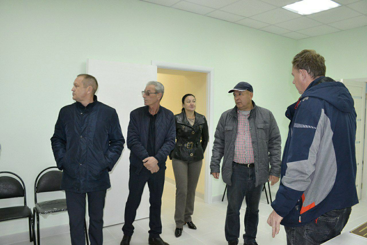 Глава района Айдар Салахов ознакомился с ходом строительных работ на объектах Мензелинска