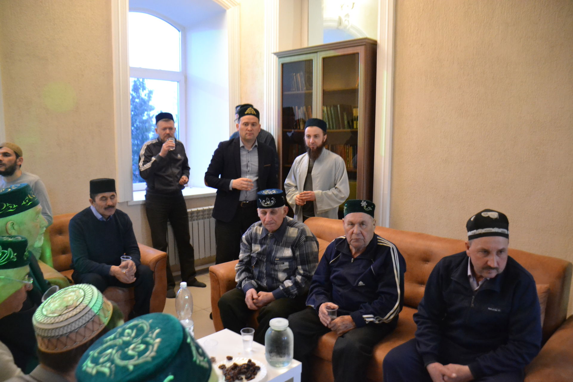 В Мензелинской мечети прошел ифтар под эгидой Дома дружбы народов