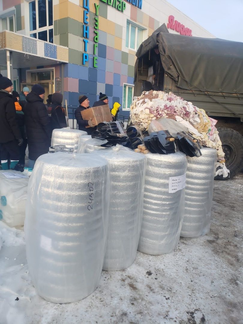 Из Мензелинска гуманитарную помощь участникам специальной военной операции отправили на большом “КАМАЗе”