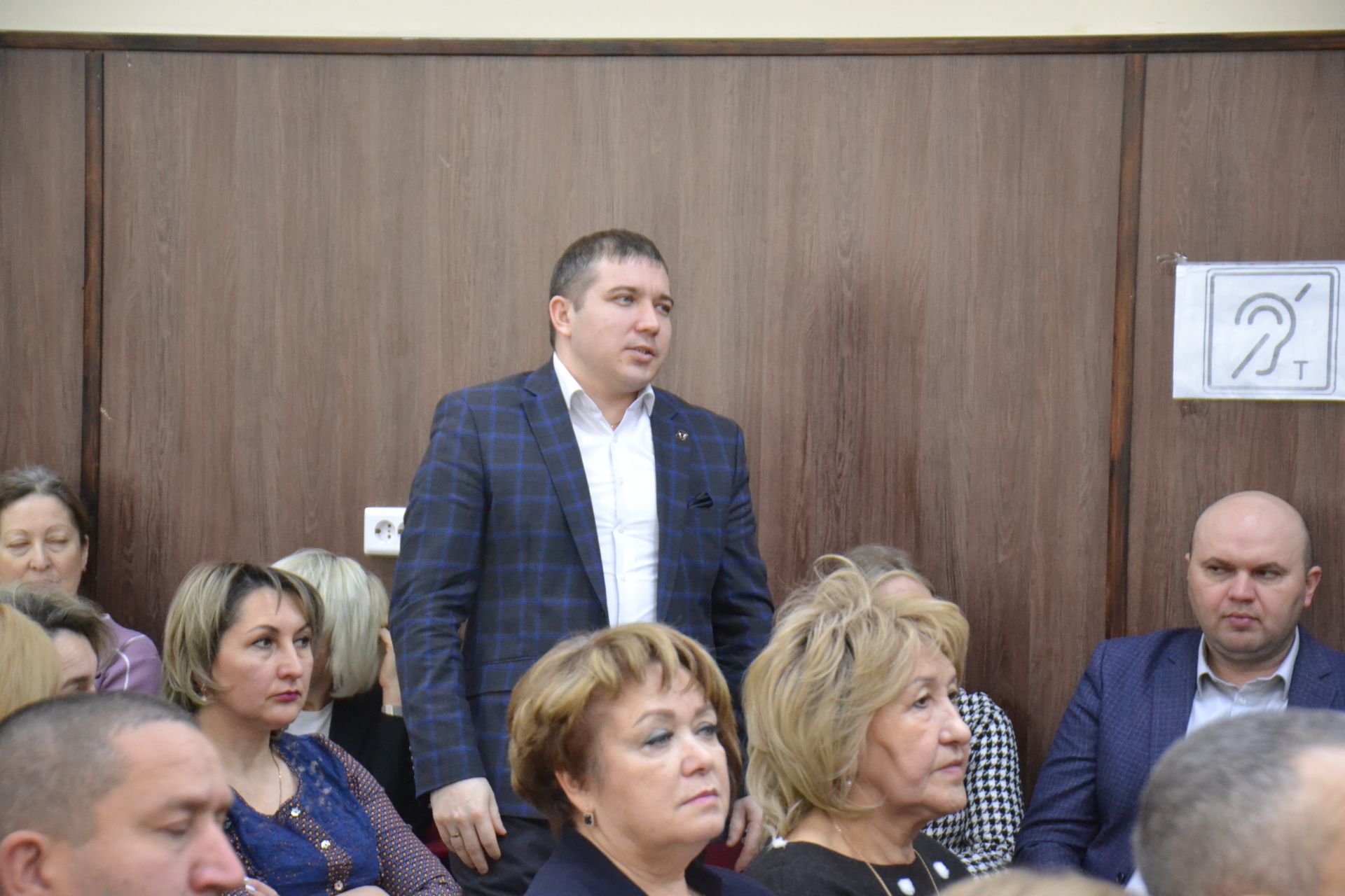 На сходе граждан в Мензелинском сельхозтехникуме были подняты насущные вопросы