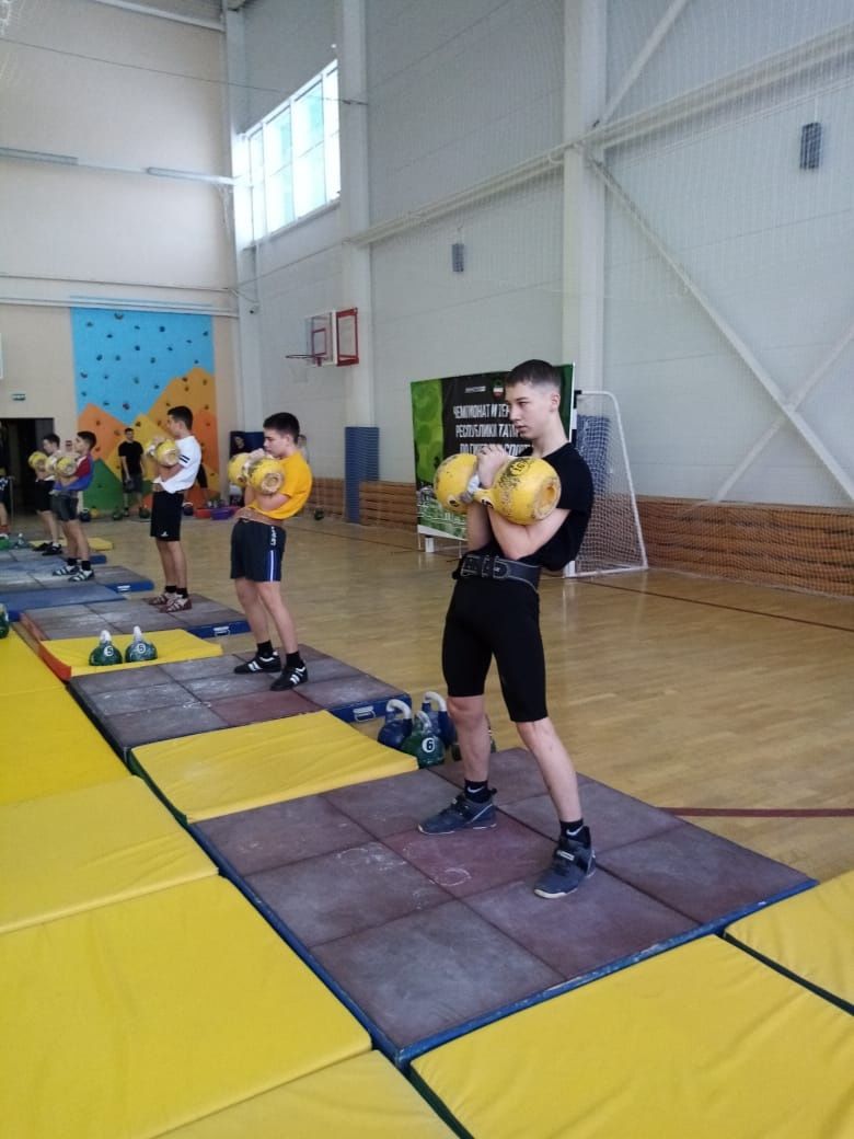 Очередная победа Мензелинских гиревиков
