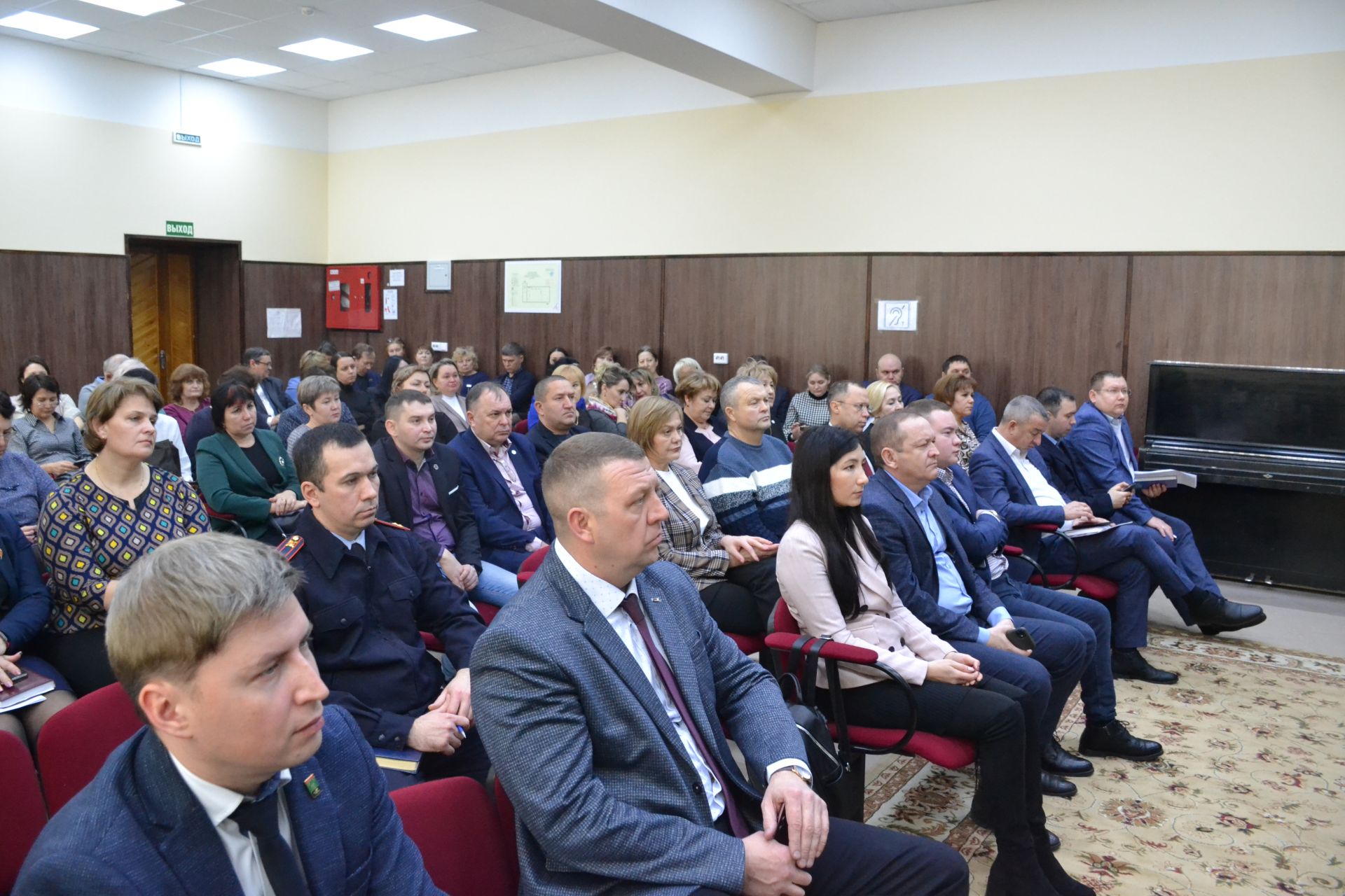 На сходе граждан в Мензелинском сельхозтехникуме были подняты насущные вопросы