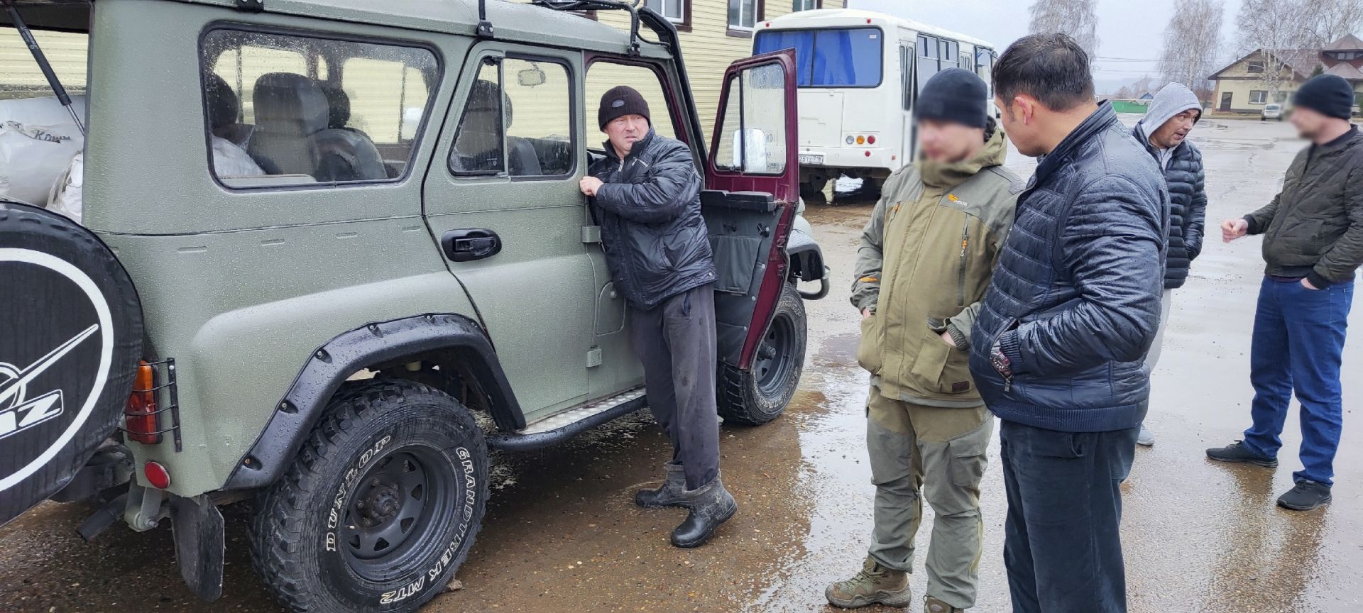 Автомобиль УАЗ окажет помощь нашим землякам, участвующим в специальной военной операции