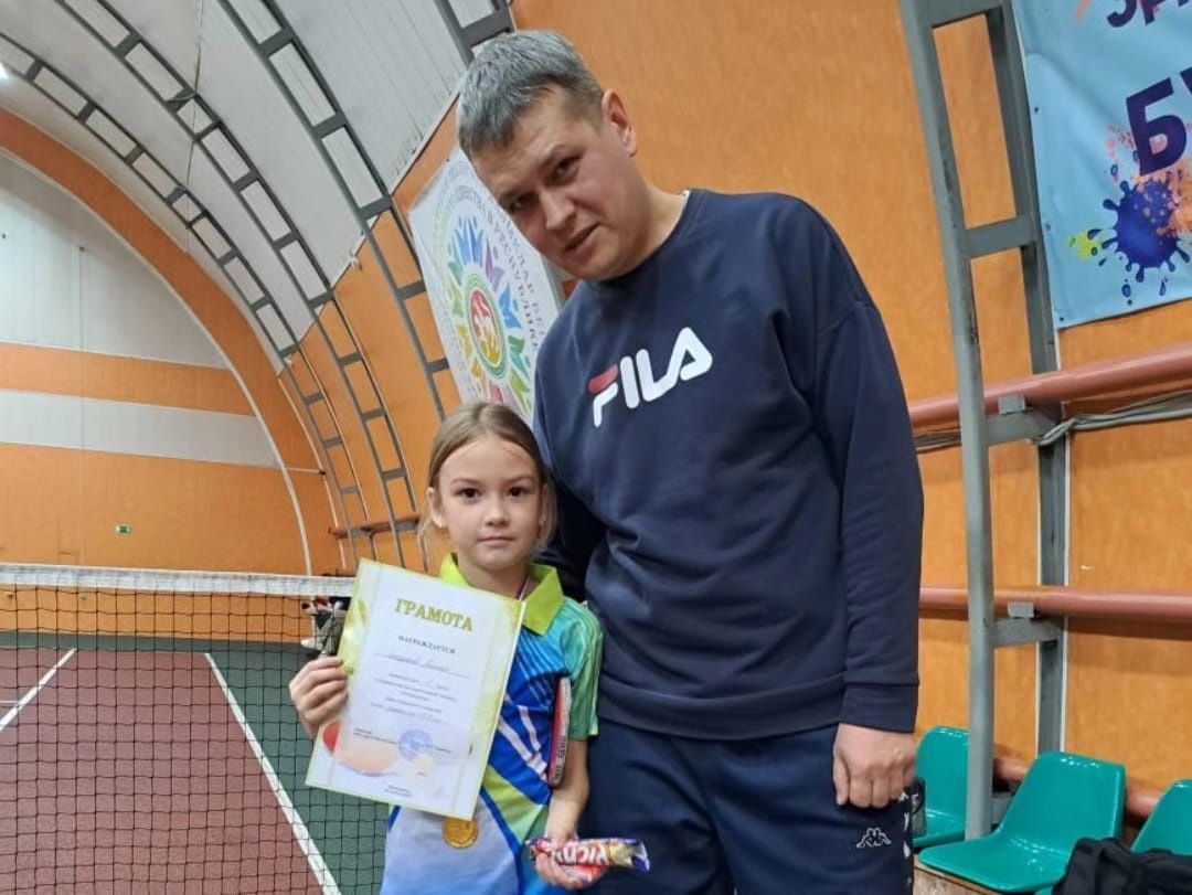 Минзәләдә Халыклар бердәмлеге көне уңаеннан өстәл теннисы буенча турнир узды