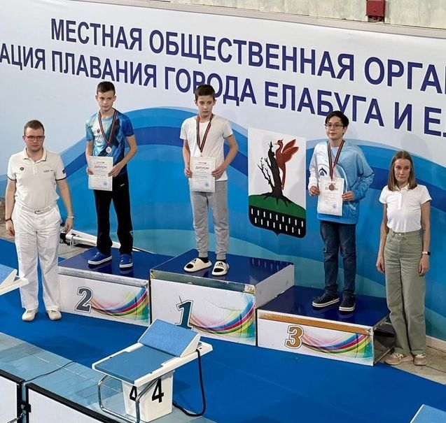 Минзәлә йөзүчеләре диңгез пехотасы ветераннарыннан призларына лаек булдылар