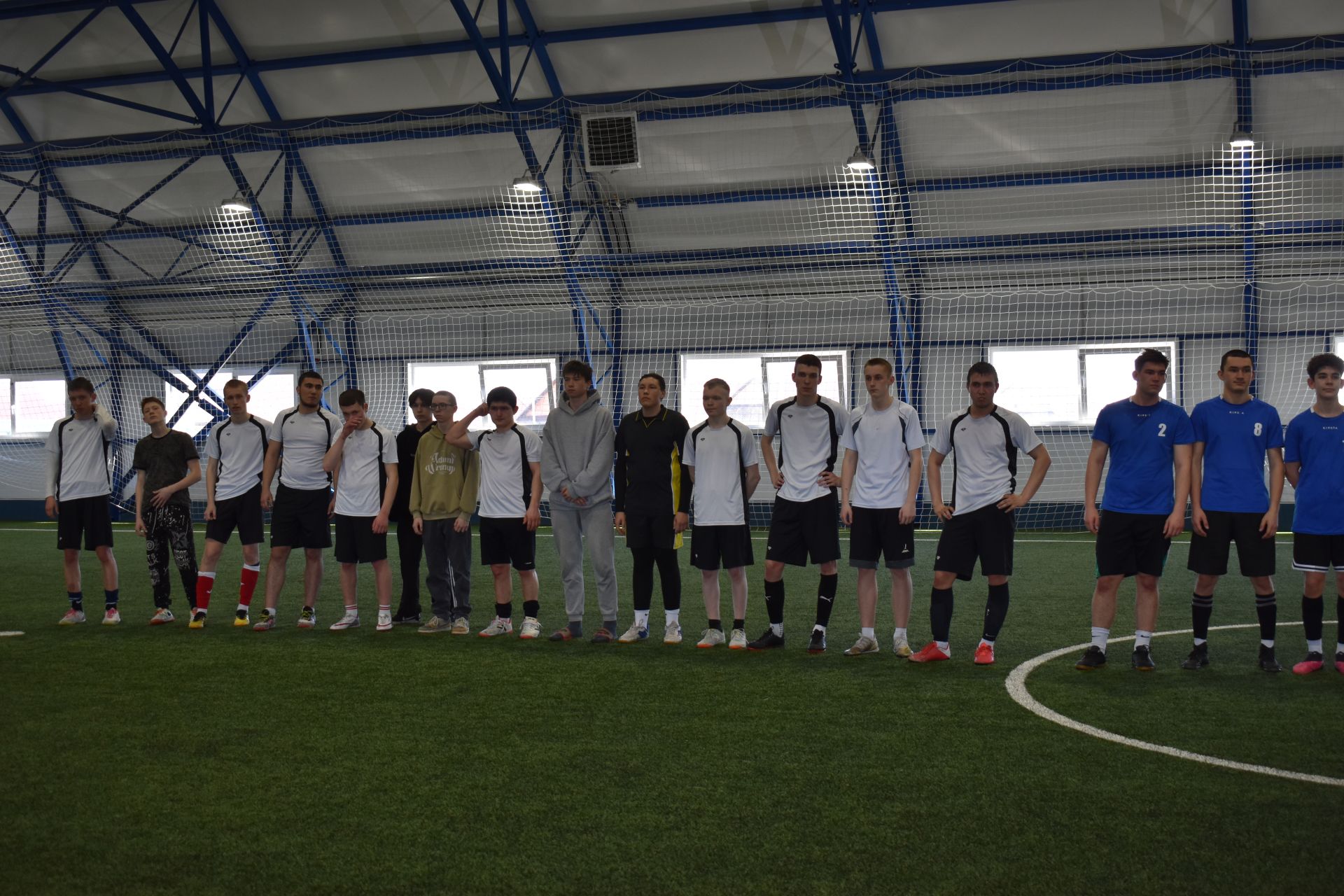 Студенты Мензелинского педагогического колледжа заняли первое место в соревновании по мини-футболу