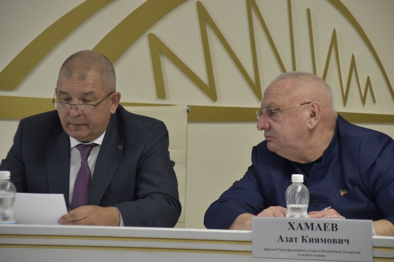 Депутаты Совета Мензелинского района избрали Марата Каримова руководителем исполкома района