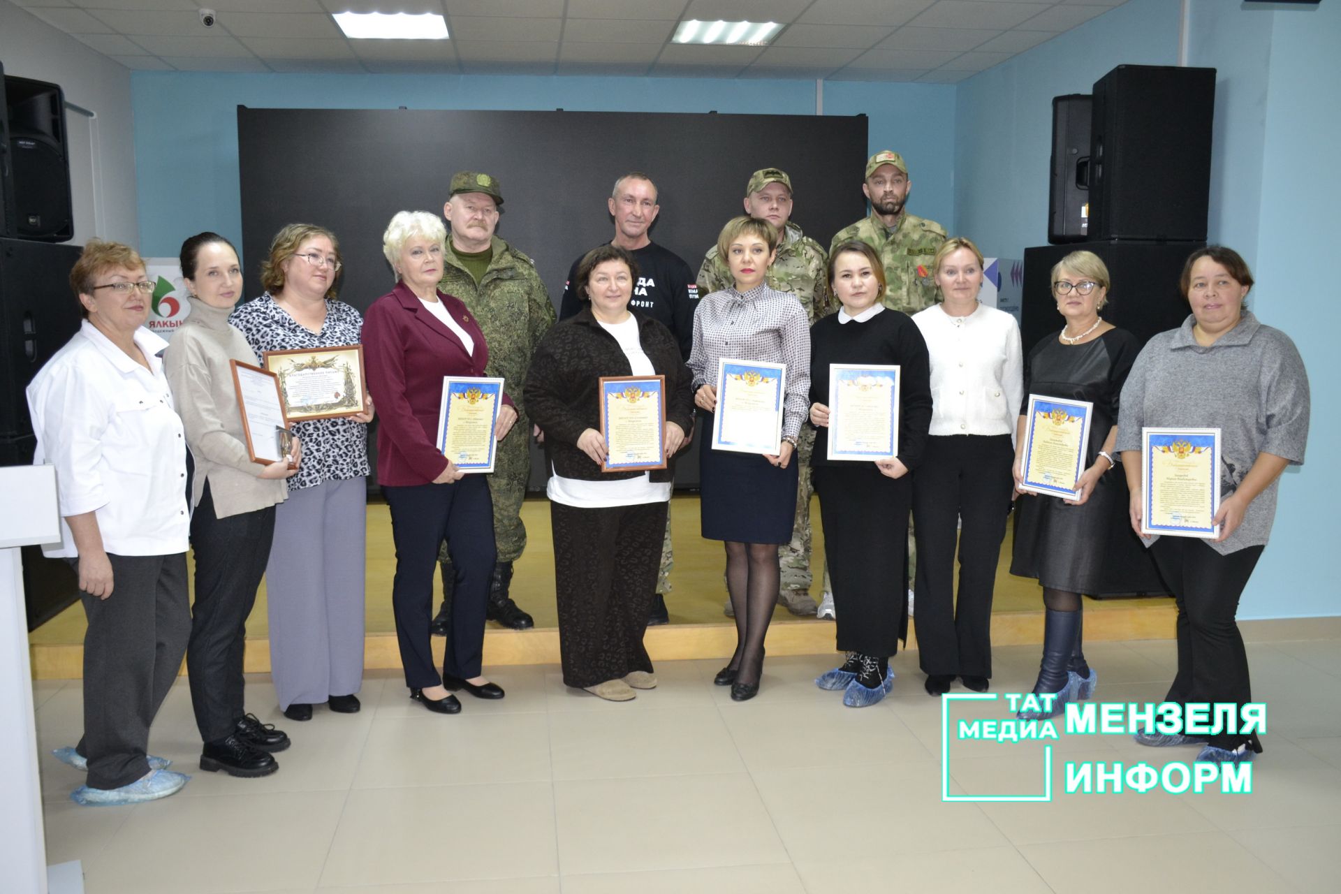«Тепло ваших рук бесценно» : В Мензелинске чествовали волонтеров