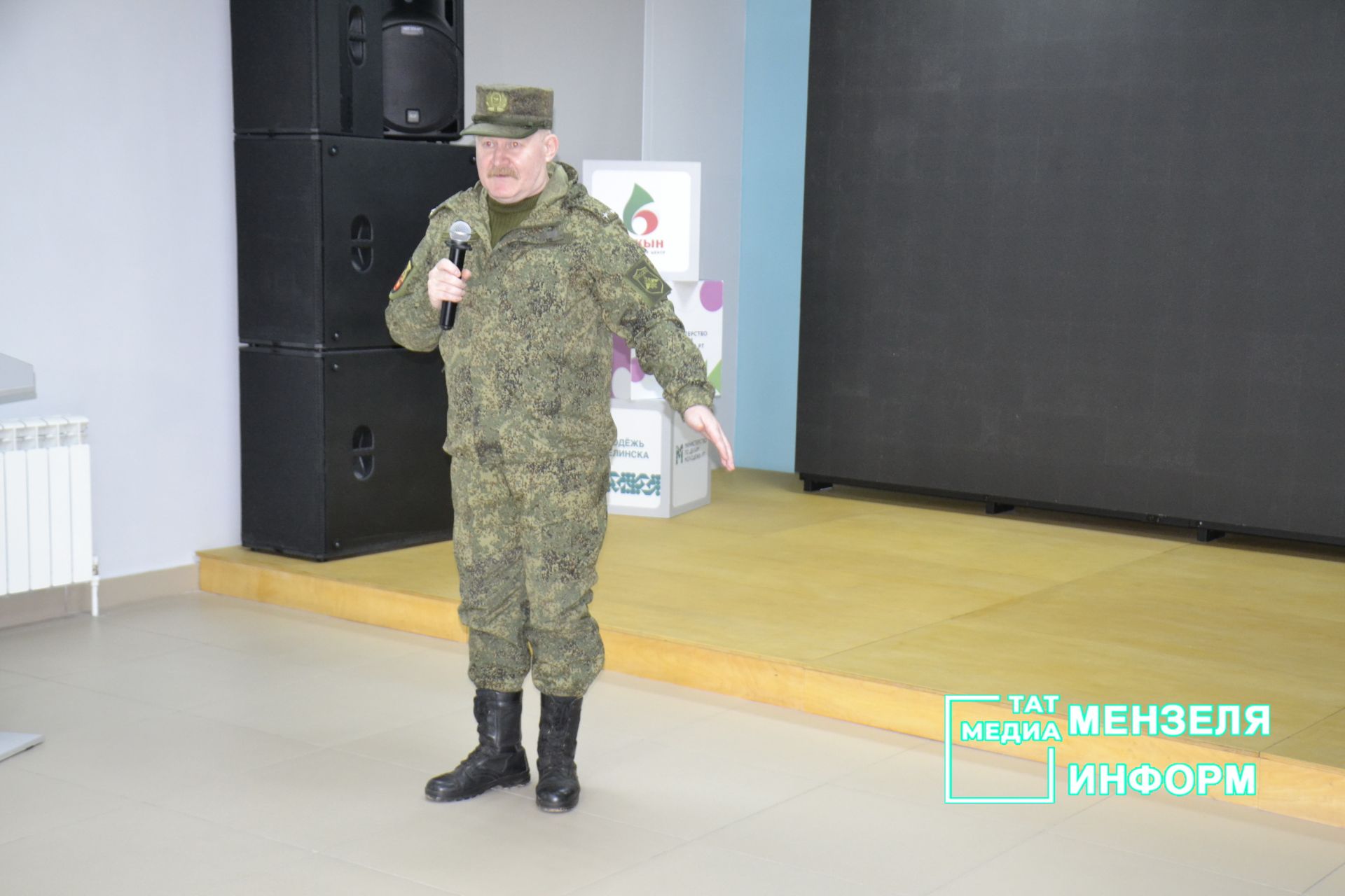 «Тепло ваших рук бесценно» : В Мензелинске чествовали волонтеров