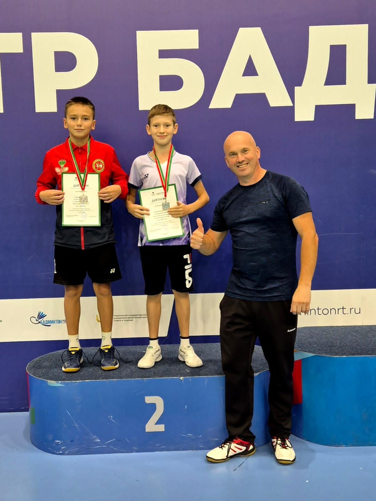 Минзәлә бадминтончылары 3 медаль яулады