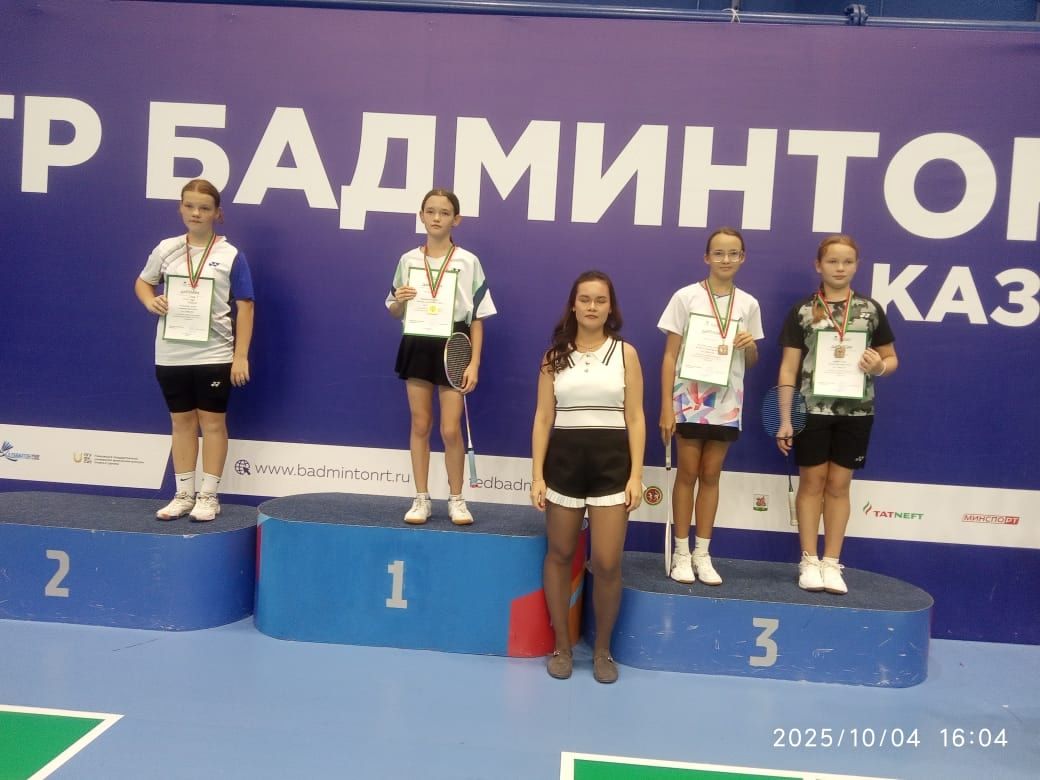 Минзәлә бадминтончылары 3 медаль яулады