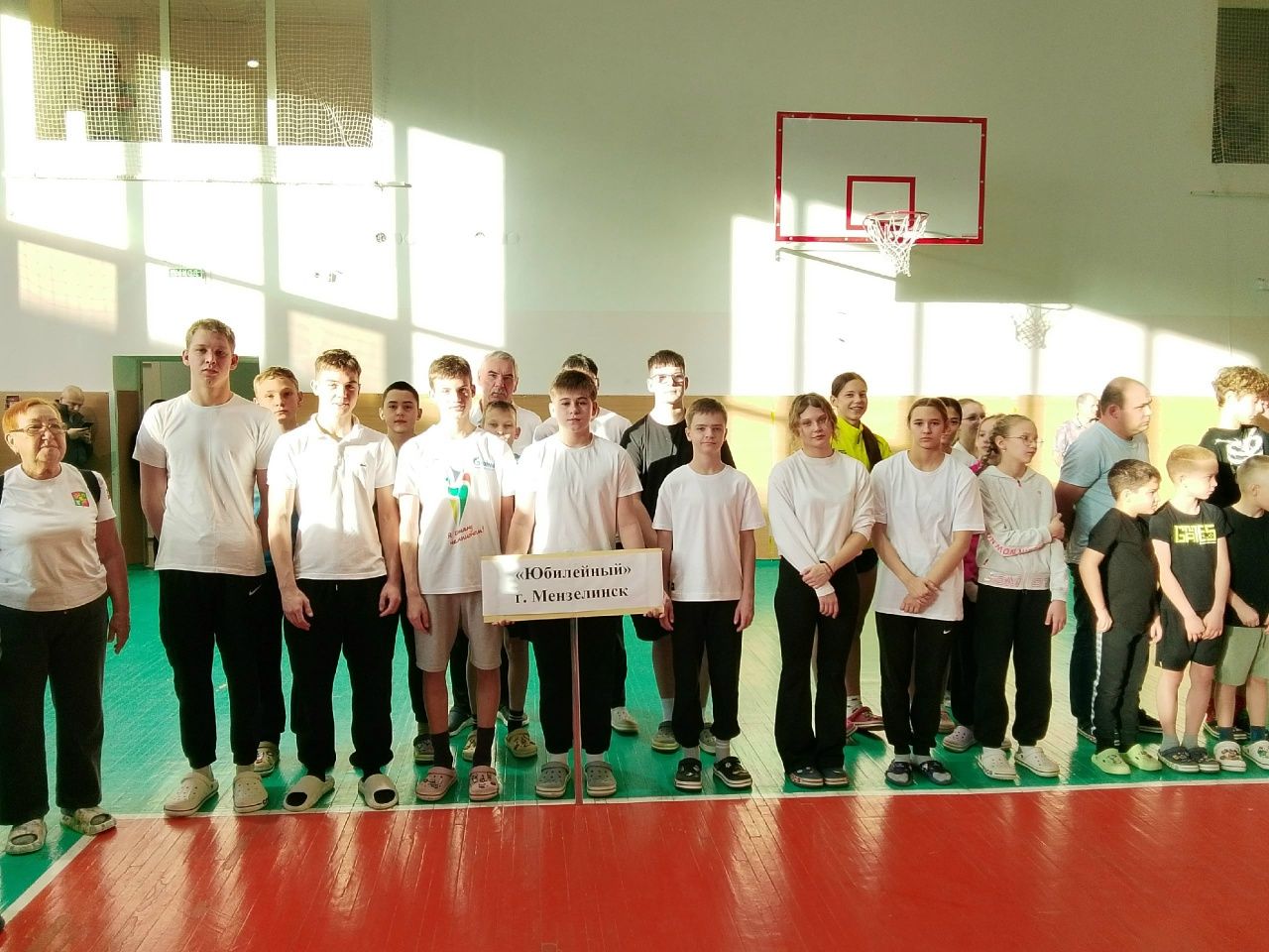 На соревнования на призы ООО «Мензелинское АТП» приехали 554 пловца