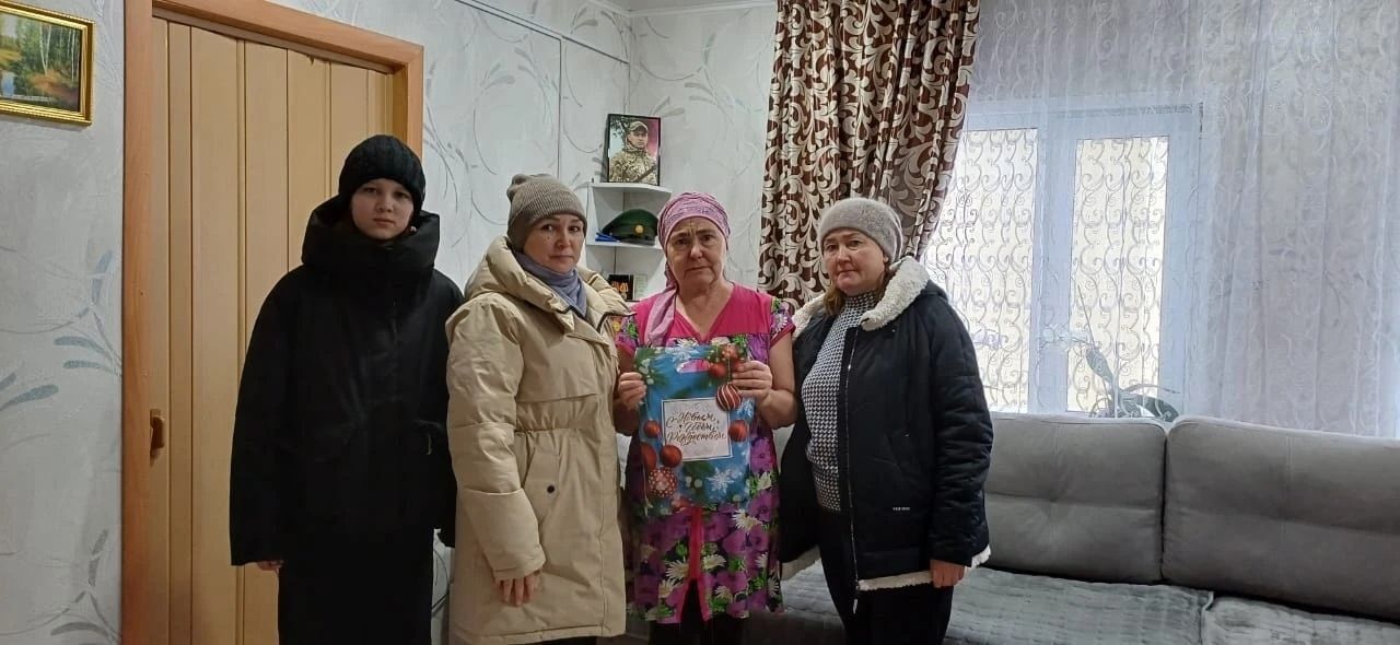 Мирное небо в наших сердцах: подарки от Калтаковской школы и детского сада