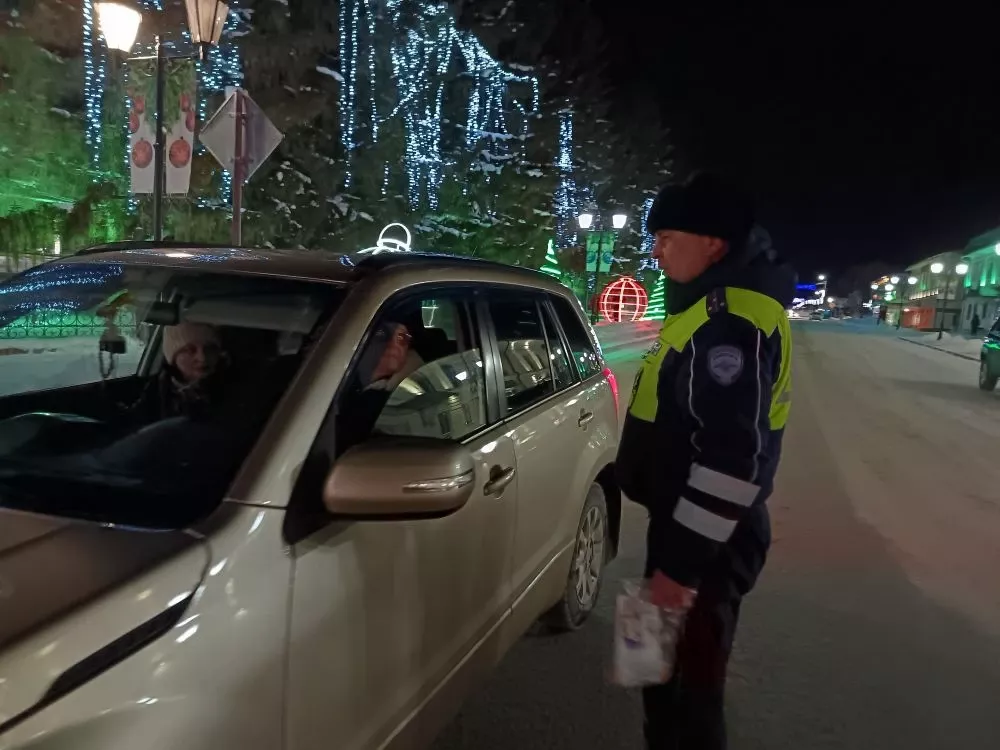 Сотрудники ГИБДД Мензелинского района на  посту безопасности