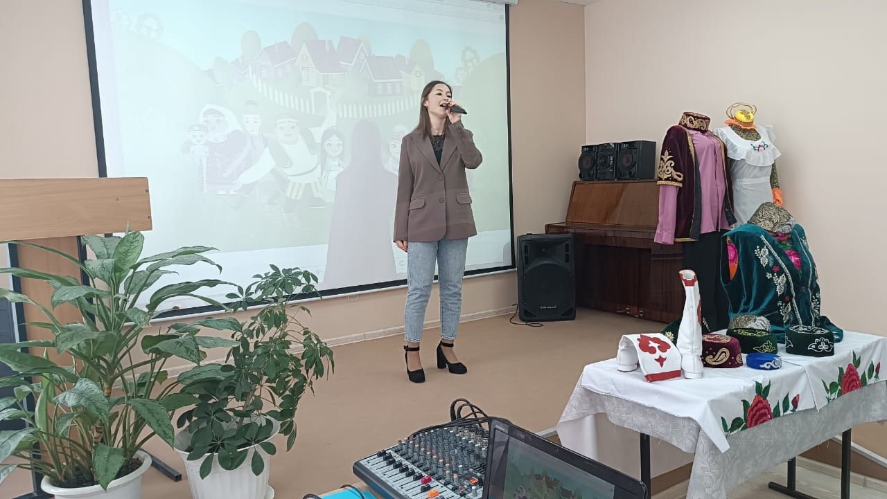 В Мензелинске состоялся цикл мероприятий, посвященный татарским традиционным узорам