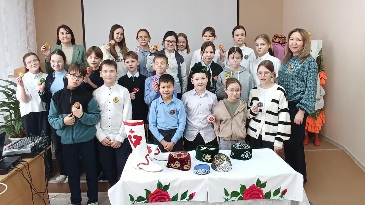 В Мензелинске состоялся цикл мероприятий, посвященный татарским традиционным узорам