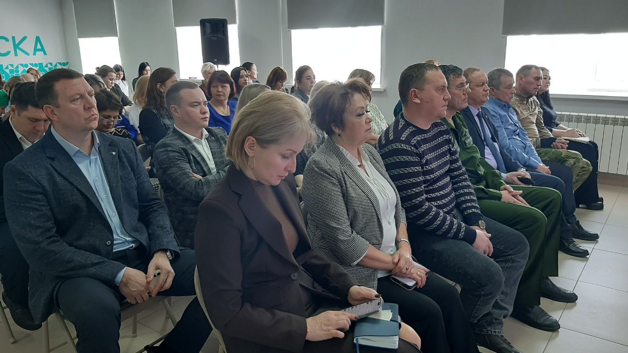 Айдар Метшин встретился с активом Мензелинского района