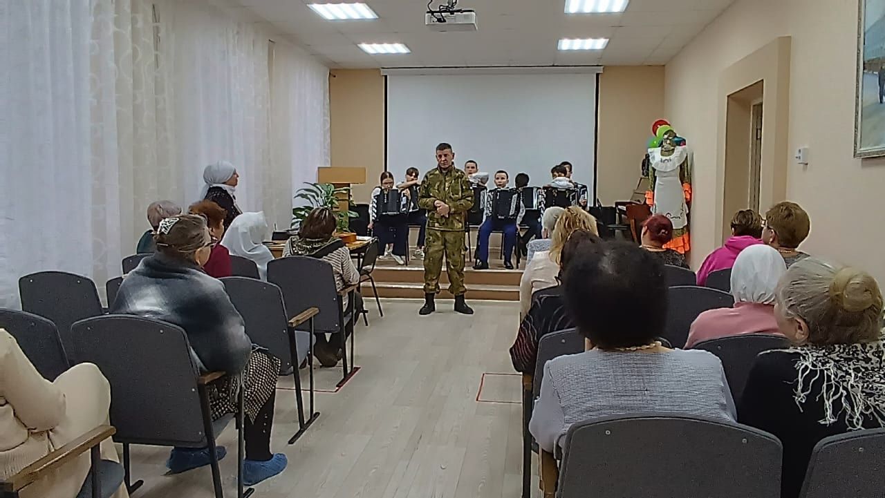 В Мензелинске прошло мероприятие «Подвиг героев навека»