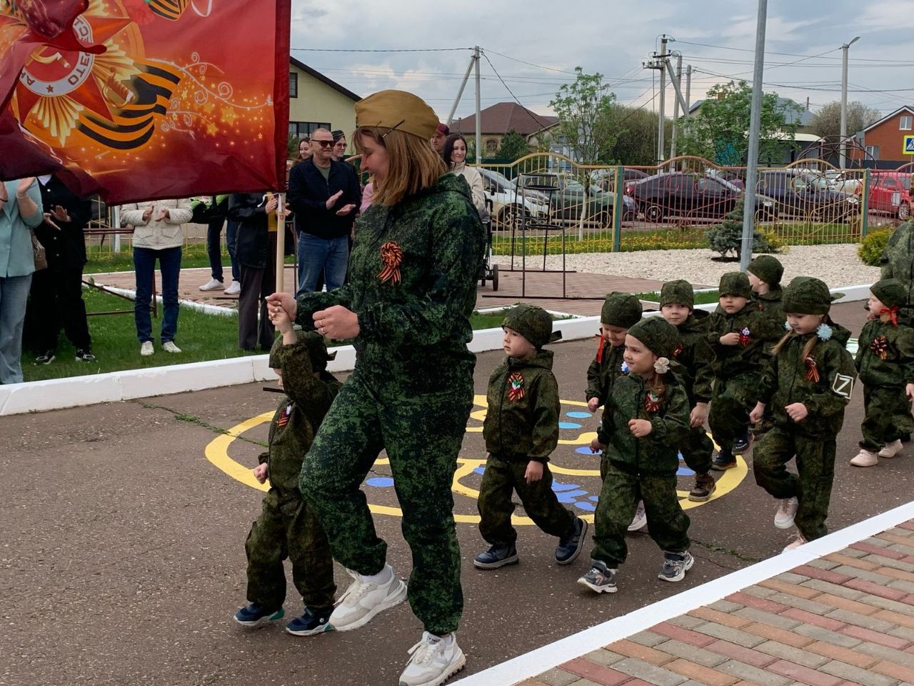 В детском саду № 11 «Шатлык» прошел парад Победы