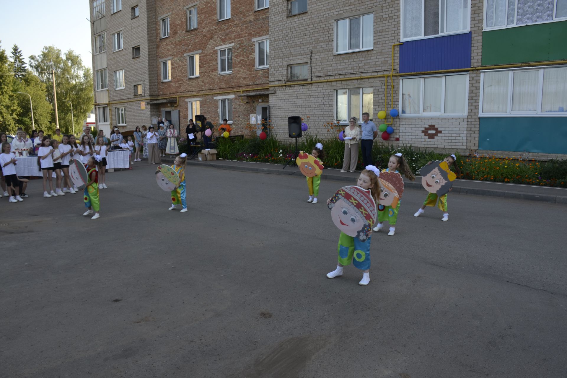 Минзәләдә «Безнең ишегалды — Дуслык фестивале» узды