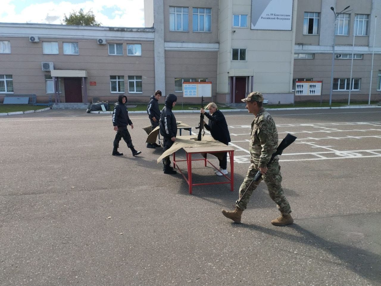 Команда средней школы № 3 приняла участие на юнармейских соревнованиях