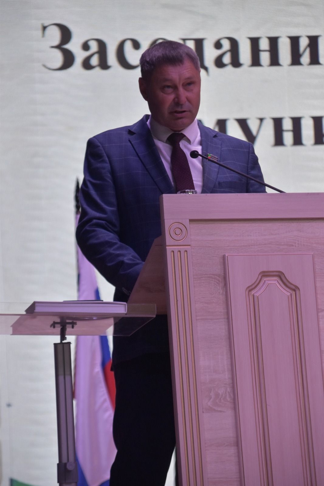 На организационном заседании Совета Мензелинского района на должность главы района был избран Айдар Салахов