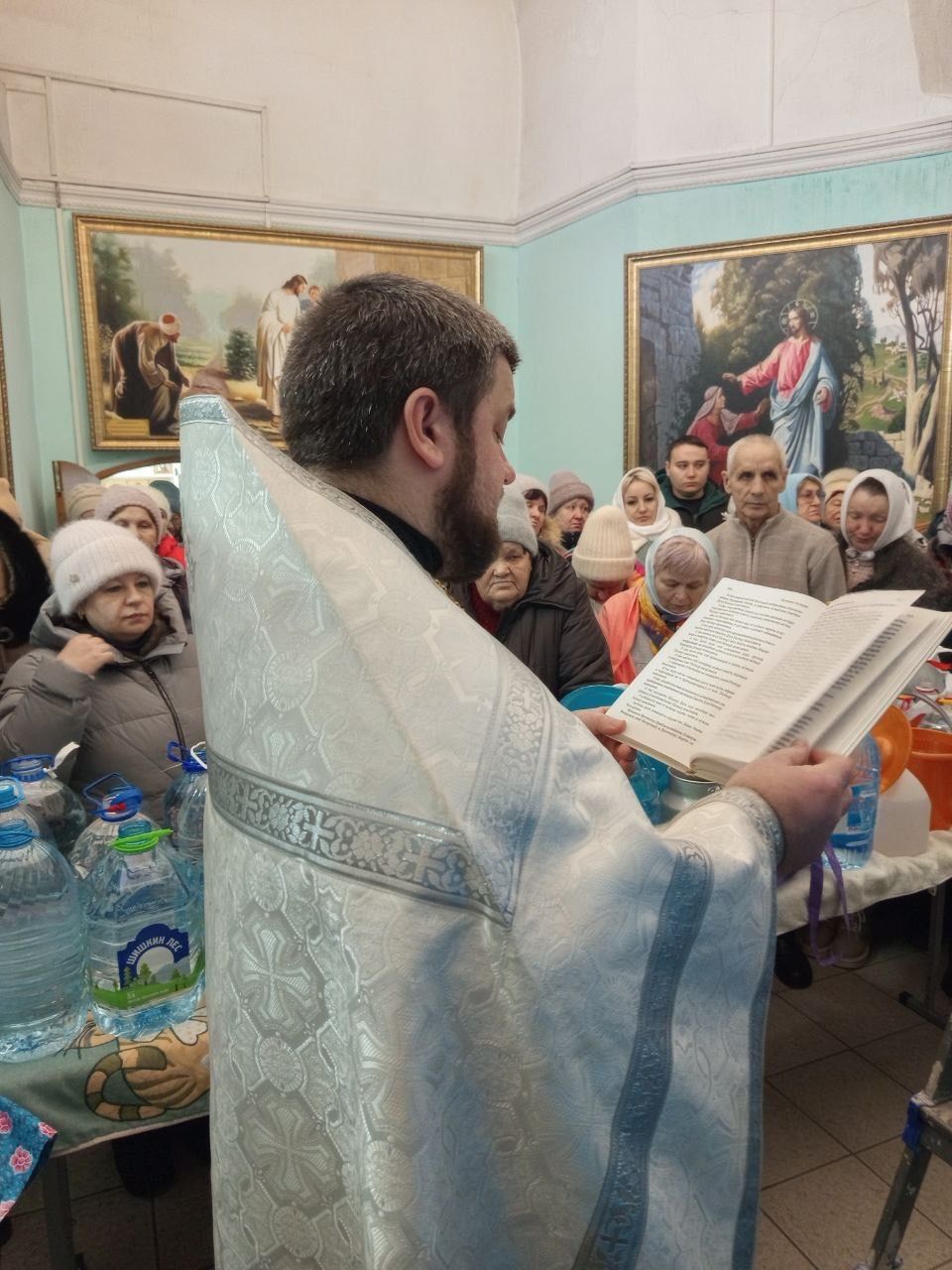 Великое освящение воды в Никольском соборе Мензелинска