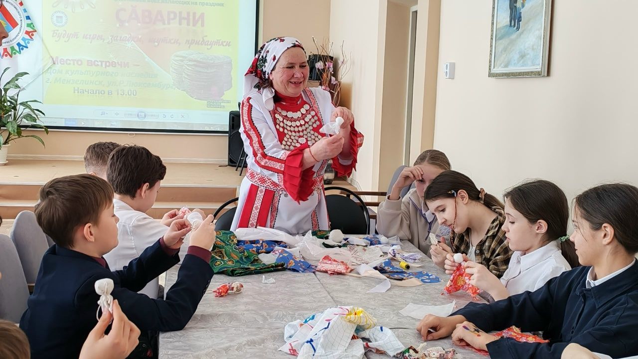 В Мензелинске отметили чувашскую Масленицу