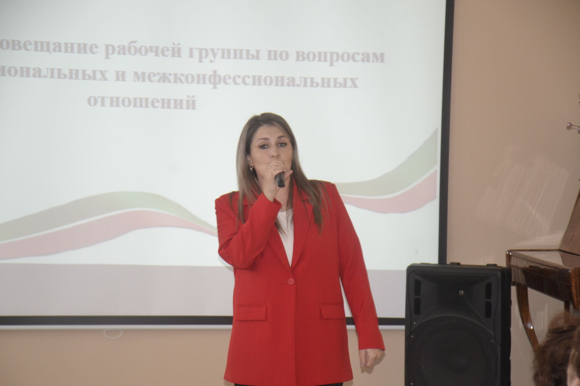На совещании рабочей группы по вопросам межнациональных и межконфессиональных отношений в Мензелинске вручили благодарственные письма