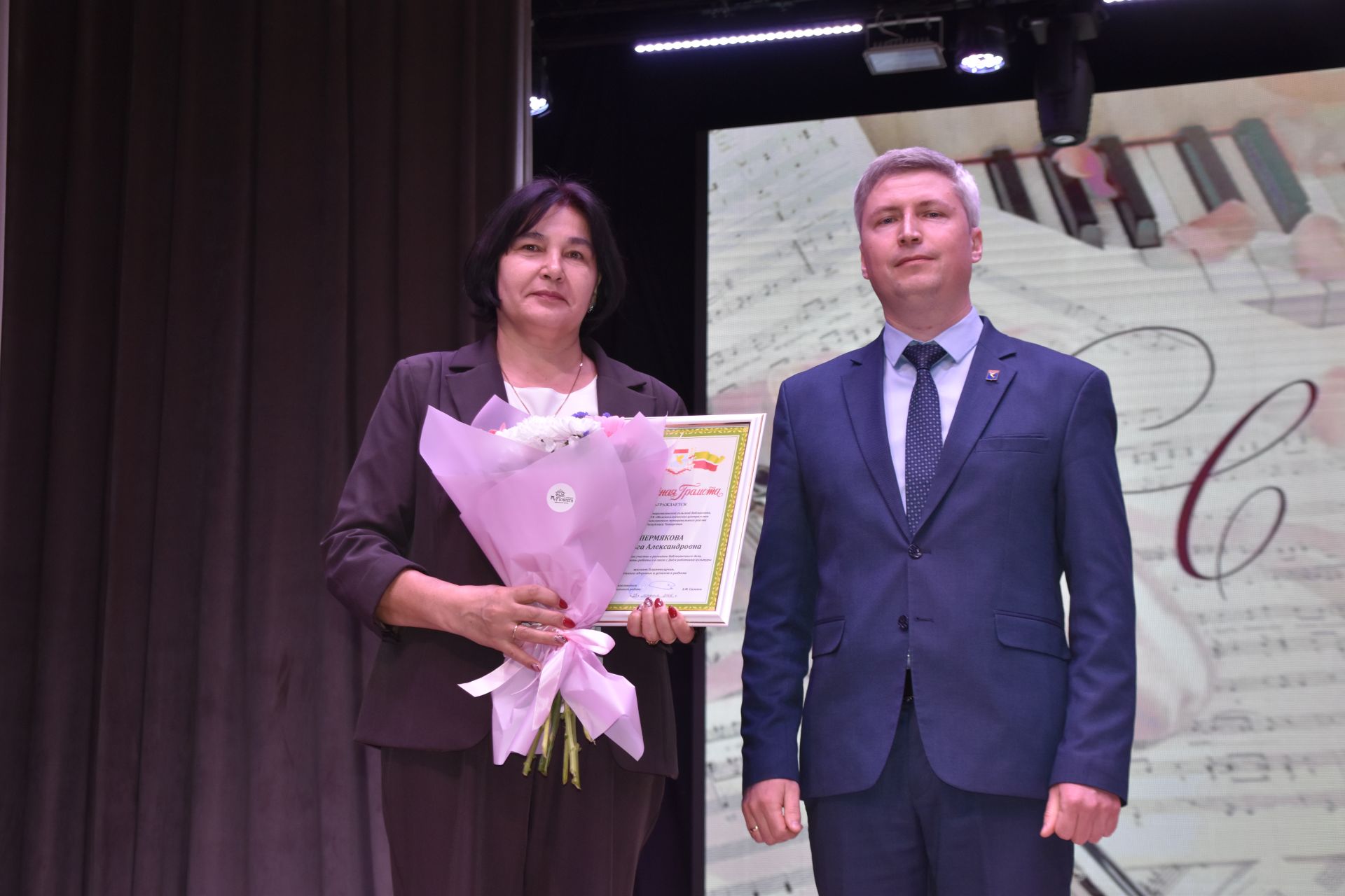 Минзәләдә мәдәният хезмәткәрләре көнен билгеләп үттеләр
