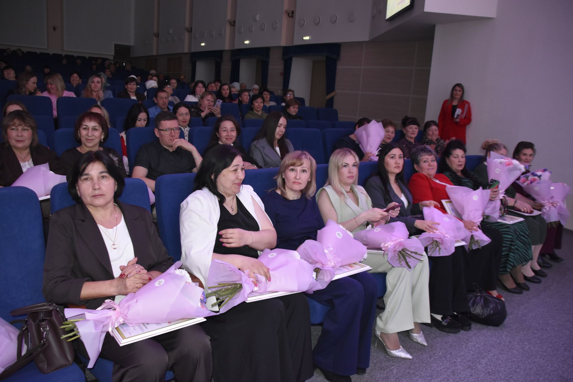 Минзәләдә мәдәният хезмәткәрләре көнен билгеләп үттеләр