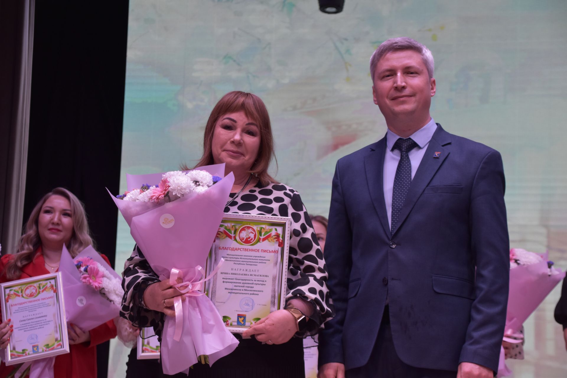 Минзәләдә мәдәният хезмәткәрләре көнен билгеләп үттеләр