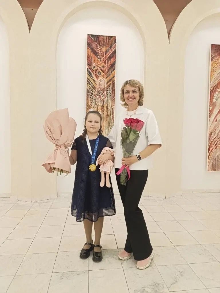 Кира Вышенская и Арина Валеева стали лауреатами на Гала-концерте в Набережных Челнах