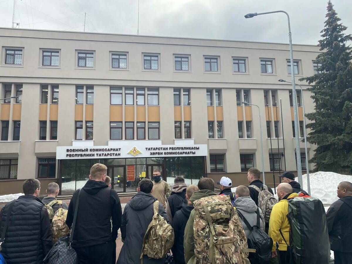 Пятнадцать бойцов из Казани отбыли в Африканский корпус