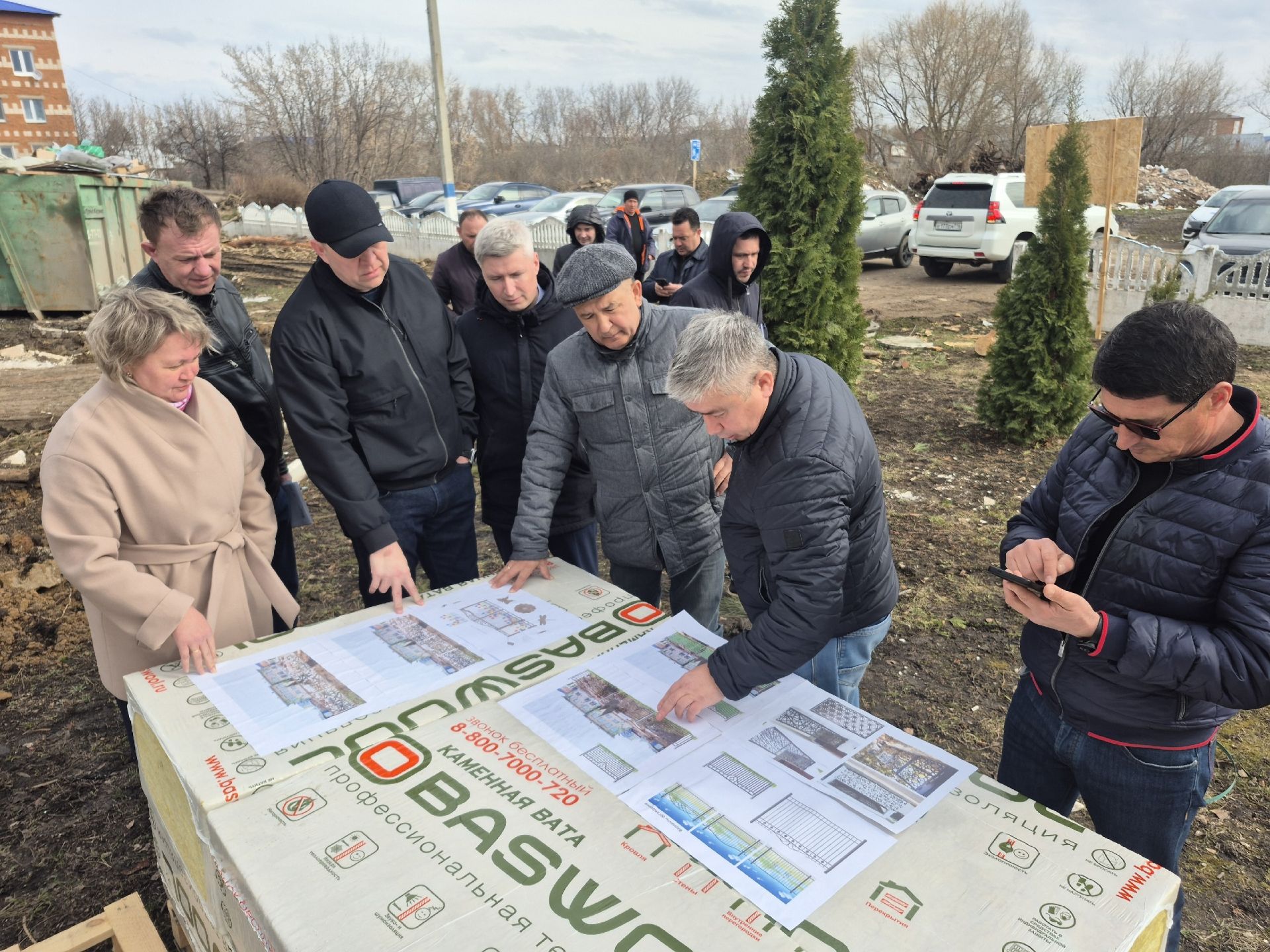 Глава Мензелинского района ознакомился с ходом строительства и реконструкции объектов